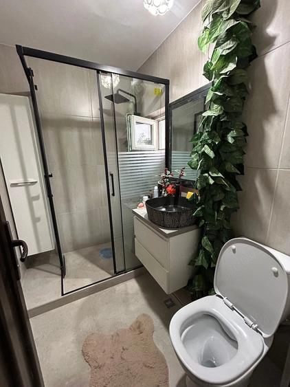 Apartament cu 2 camere semidecomandat în Pantelimon