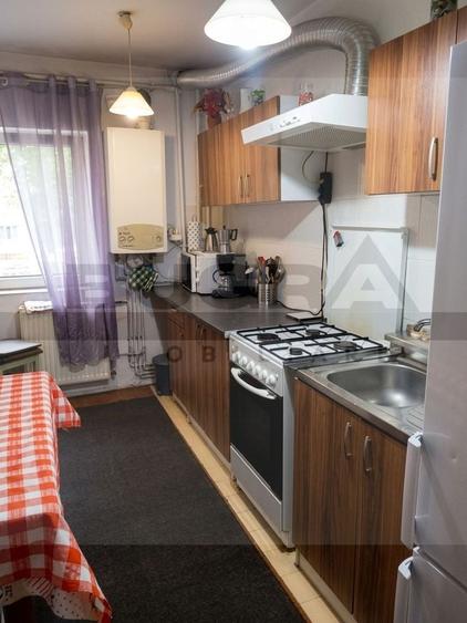 Apartament cu 3 camere decomandat în Zorilor