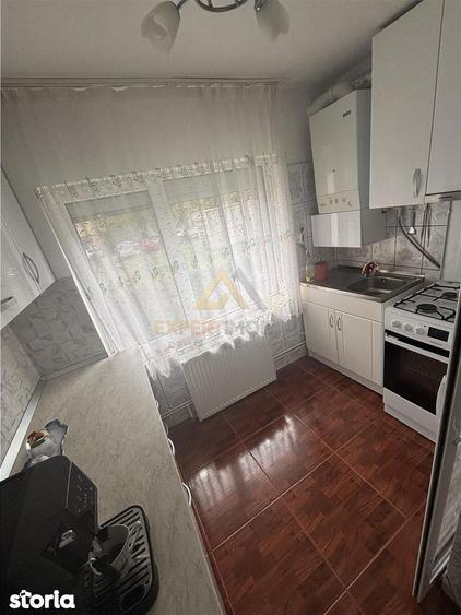 Apartament cu 4 camere în Vasile Alecsandri