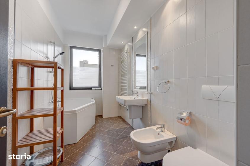 Apartament cu 4 camere în Central