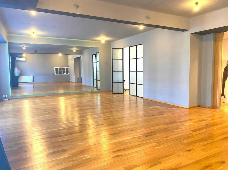 Apartament cu 2 camere decomandat, mobilat în Dacia
