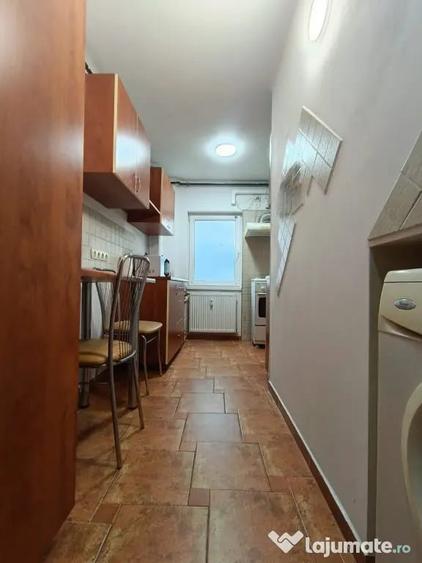 Garsonieră decomandată în Mărășești