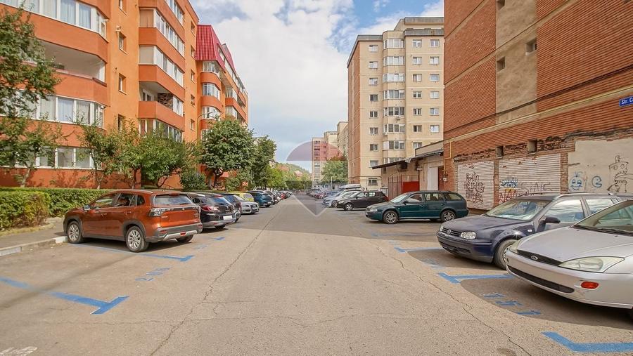 Apartament cu 2 camere decomandat, mobilat în Răcădău
