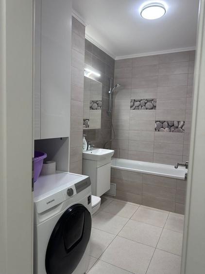 Apartament cu 2 camere decomandat în Avantgarden