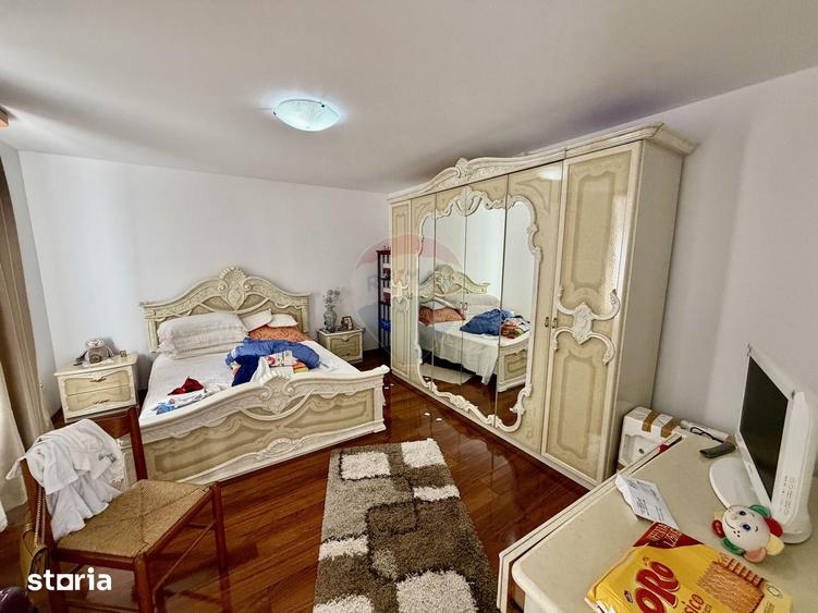 Casă cu 4 camere cu Teren 1300 Mp în Jariștea