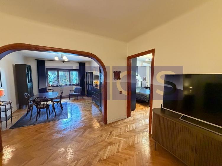 Apartament cu 3 camere, mobilat în Armeneasca