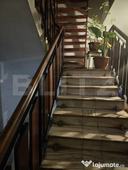 Casă cu 5 camere cu Teren 60 Mp în Titulescu