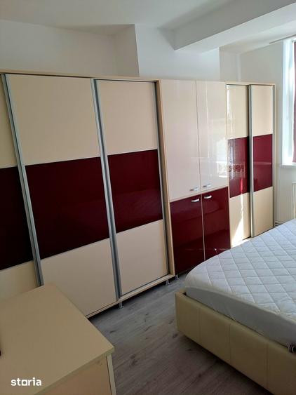 Apartament cu 2 camere decomandat în Craiovița Nouă