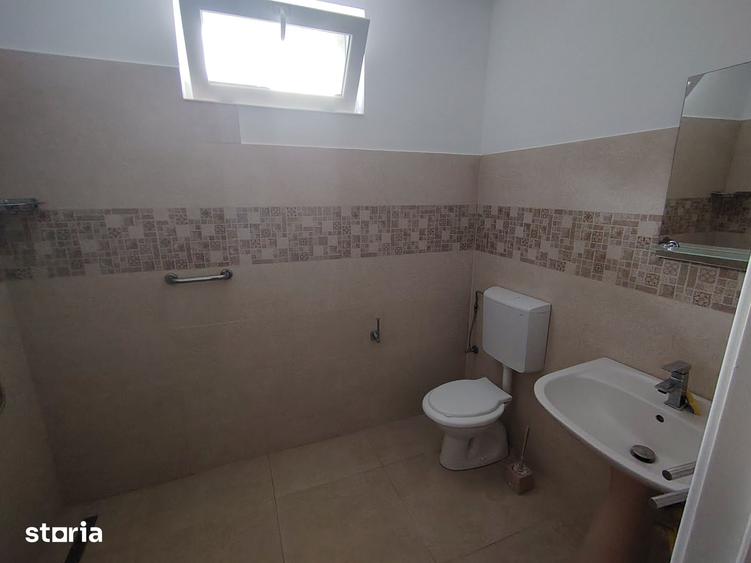 Casă cu 2 camere cu Teren 500 Mp în Pârneava