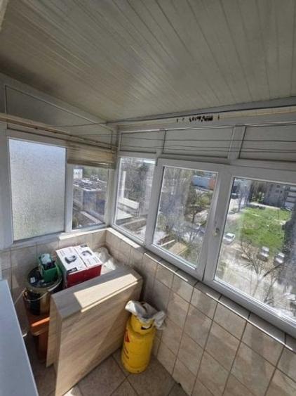 Apartament cu 2 camere decomandat în Far