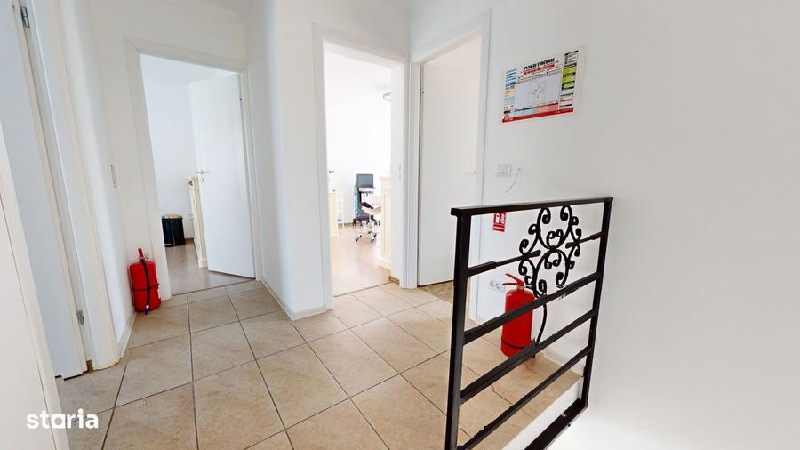 Casă cu 4 camere în Central