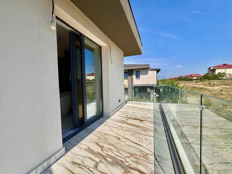 Casă individuală cu 4 camere cu Teren 500 Mp în Pipera