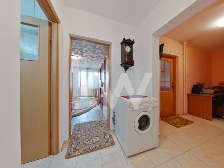 Apartament cu 2 camere decomandat, mobilat în Tractorul