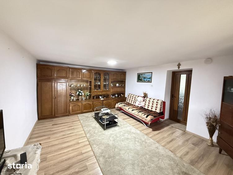 Casă cu 2 camere cu Teren 563 Mp în Horia