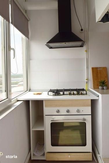 Apartament cu 3 camere în Micro 6