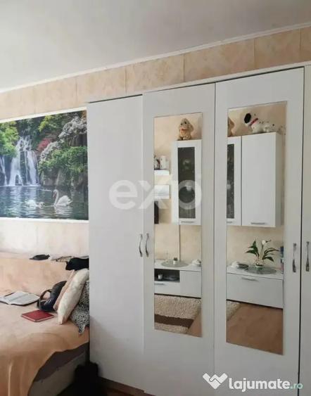 Apartament cu 2 camere semidecomandat în Micro 9