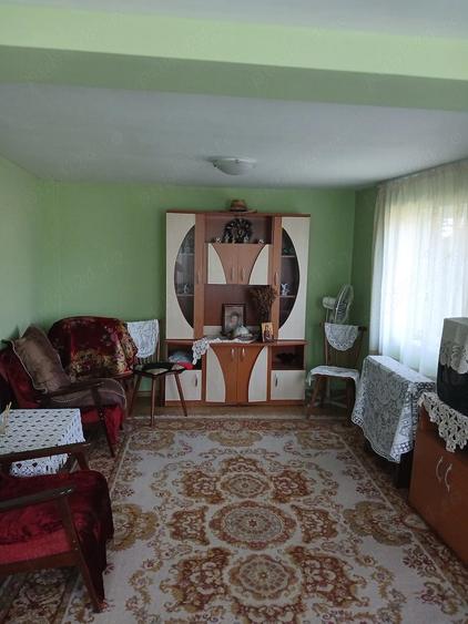 Casă cu 3 camere cu Teren 2138 Mp în Corbii Mari