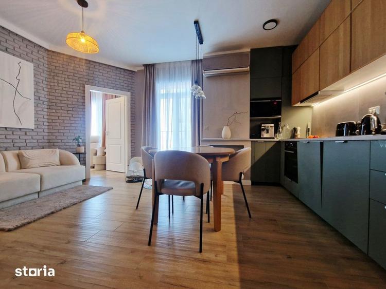 Apartament cu 3 camere semidecomandat, mobilat în Bună Ziua