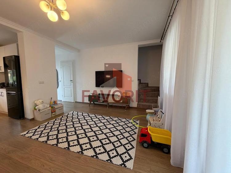 Casă cu 3 camere cu Teren 188 Mp în Sânandrei