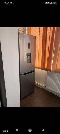 Apartament cu 3 camere decomandat în Ostroveni