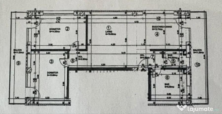 Apartament cu 3 camere decomandat în Est
