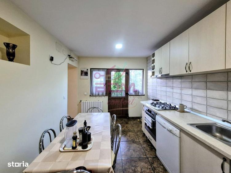 Casă cu 3 camere în Central