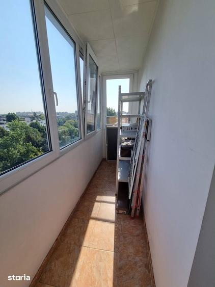 Apartament cu 3 camere decomandat în Giurgiului