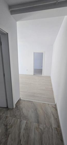 Apartament cu 2 camere decomandat în Girocului