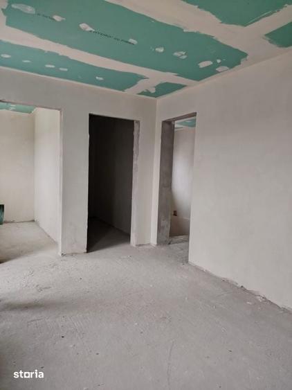 Casă cu 4 camere cu Teren 692 Mp în Apahida