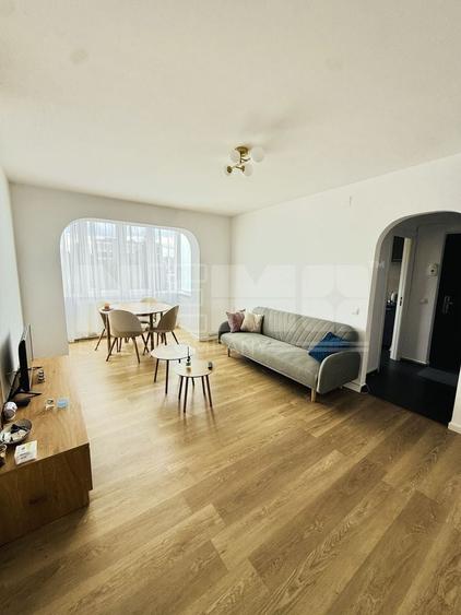 Apartament cu 2 camere semidecomandat în Universității