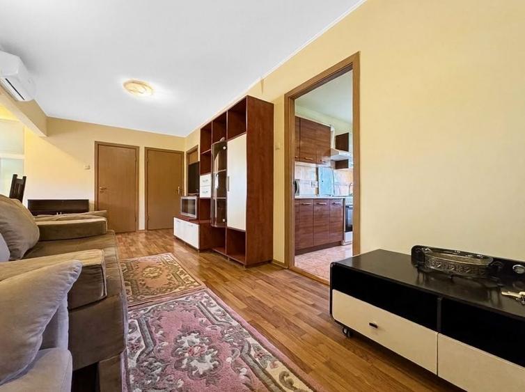 Apartament cu 3 camere în Nicolina