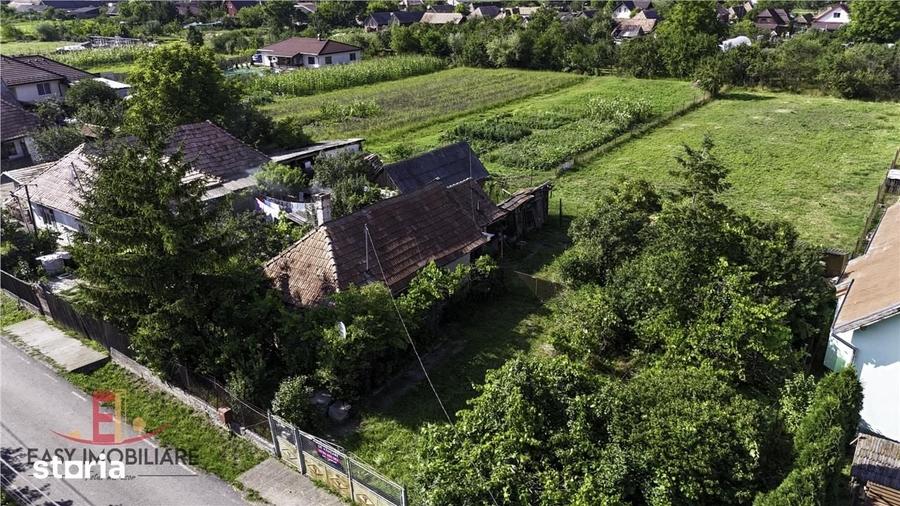 Casă cu 2 camere cu Teren 1962 Mp în Ernei