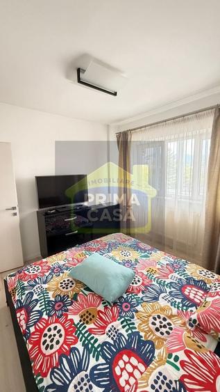 Apartament cu 3 camere semidecomandat în Ultracentral
