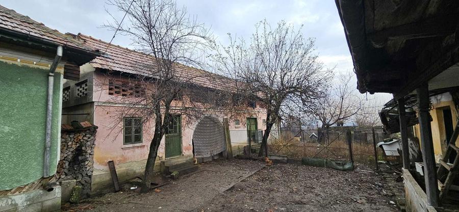 Casă cu 3 camere în Zăvideni