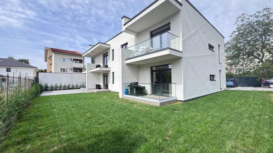 Apartament cu 2 camere decomandat în Bucovina