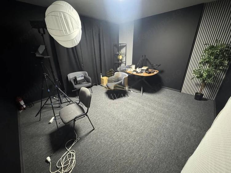 Casă cu 6 camere cu Teren 450 Mp în Central