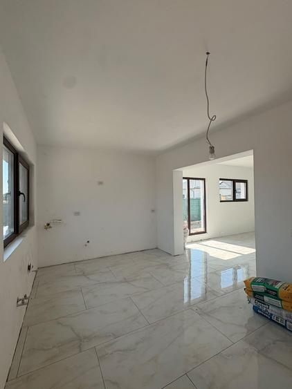 Casă cu 4 camere în Strejnicu
