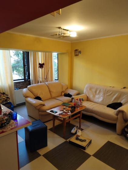 Apartament cu 4 camere decomandat în Brăilei