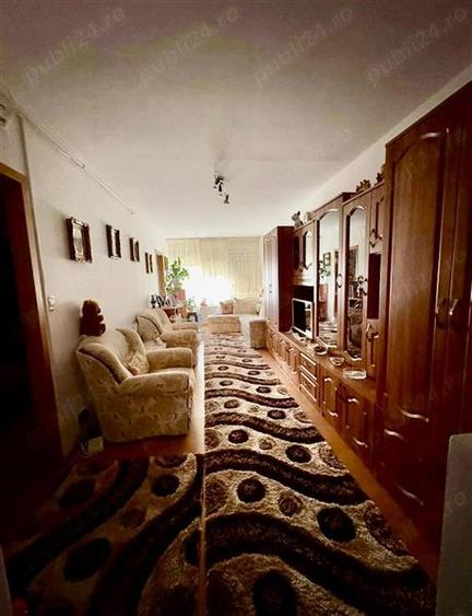 Apartament cu 2 camere semidecomandat, mobilat în UTA