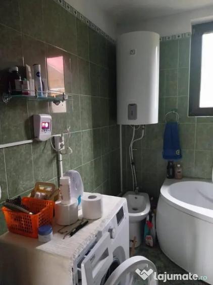 Vila 7 camere, 200 mp, zona Maneciu Pamanteni - 11