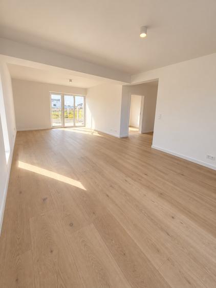 Casă individuală cu 4 camere cu Teren 360 Mp în Berceni