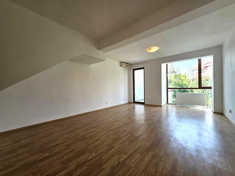 Apartament cu 4 camere decomandat în Giulești