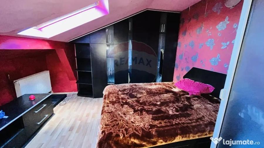 Apartament cu 3 camere decomandat în Rogerius