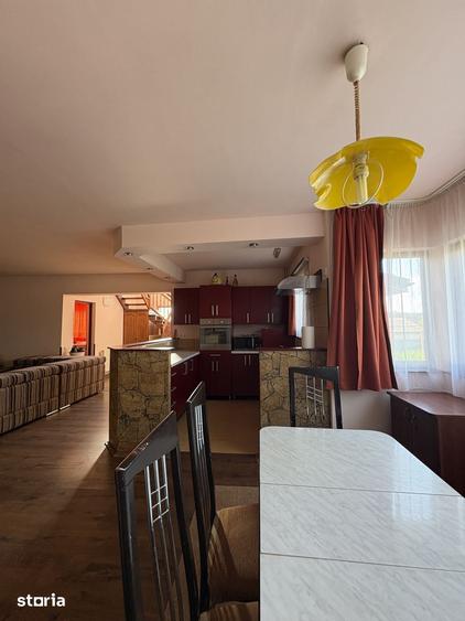 Casă cu 5 camere cu Teren 553 Mp în Sângeorgiu de Mureș