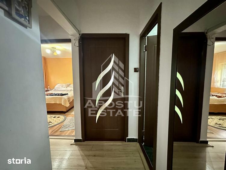 Apartament cu 3 camere decomandat în Soarelui