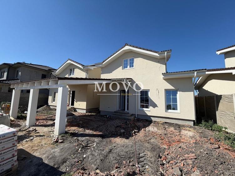 Duplex cu 4 camere cu Teren 250 Mp în Sânandrei