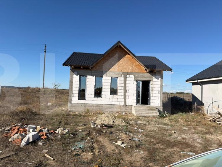Casă individuală cu 3 camere cu Teren 350 Mp în Nord-Vest