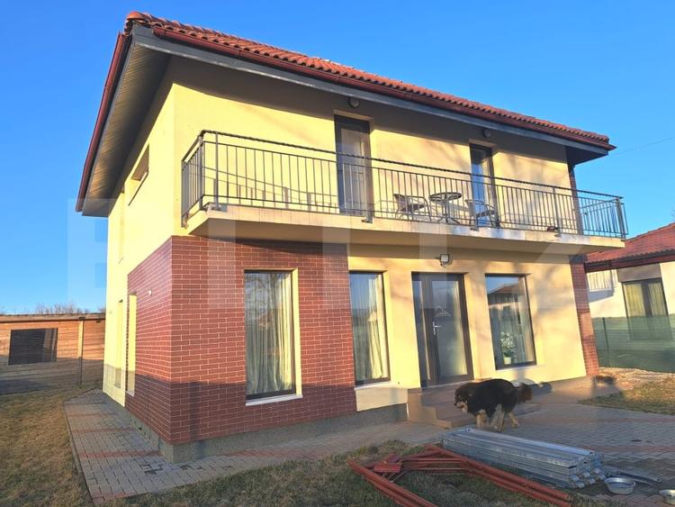 Casă individuală cu 4 camere cu Canalizare în Prejmer