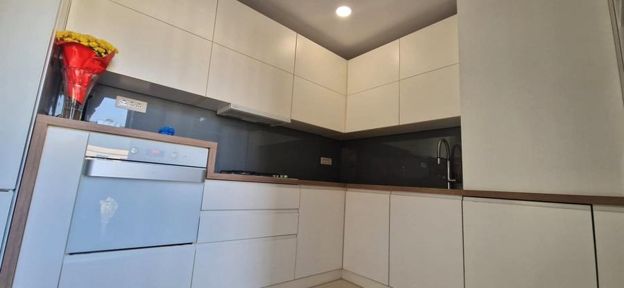 Apartament cu 3 camere decomandat, mobilat în Sisești