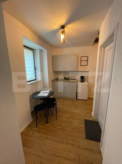 Apartament cu 4 camere decomandat, mobilat în Centrul Istoric